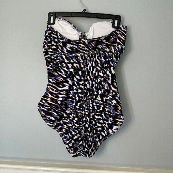 Spanx Bandeau One Piece Slimming Swimsuit Cheetah Print Size 12 - Picture 6 of 11